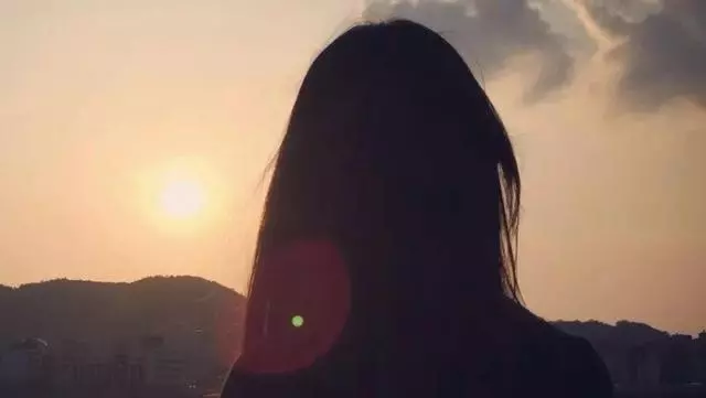 二婚後才發現自己不孕,質問前妻兒子的身世,知道真相後我氣昏