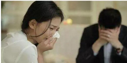 娶了個年輕漂亮的老婆,意外看到她的一條信息,我後悔了!