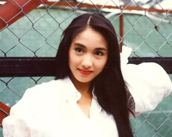 黎姿三個女兒,鍾麗緹三個女兒,邱淑貞三個女兒,差距一目了然