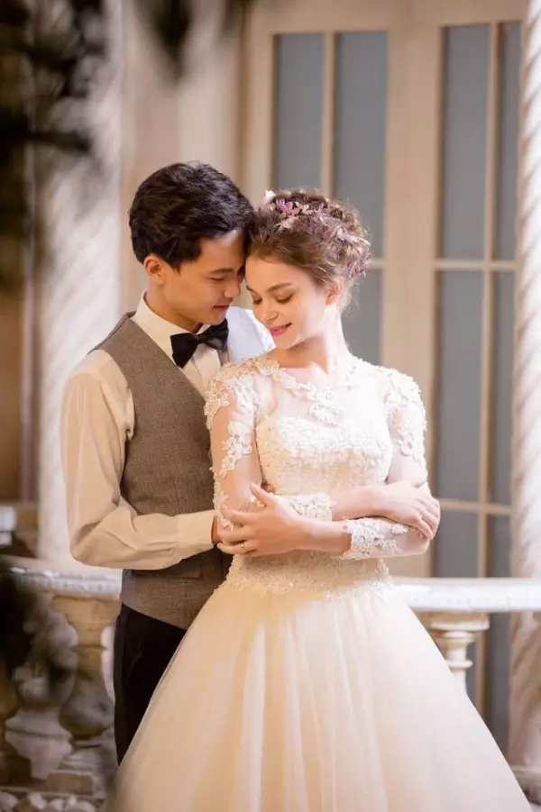 法國正妹「倒追中國窮小子」非他不嫁!1年後她提出「超扯結婚要求」讓所有台灣女生都跪了!