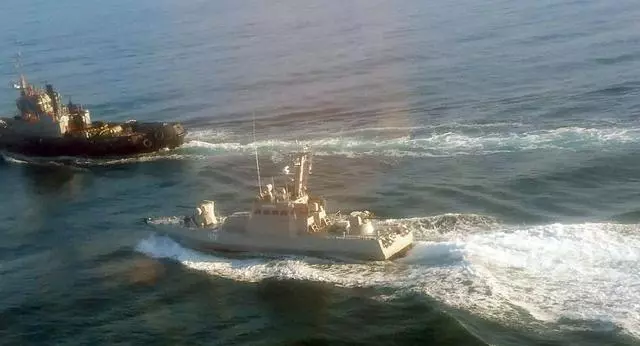 俄烏兩軍已經進入戰備,東烏克蘭炮聲已響!此時美國軍機進入黑海