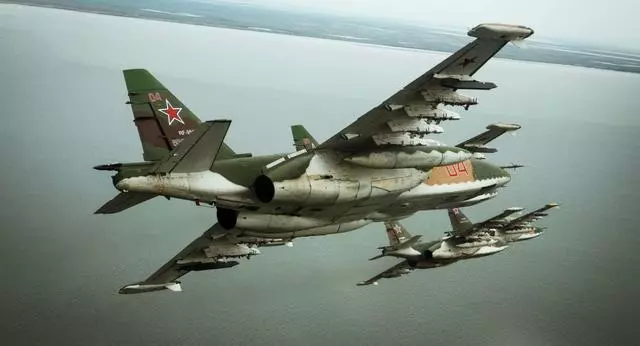 俄烏兩軍已經進入戰備,東烏克蘭炮聲已響!此時美國軍機進入黑海
