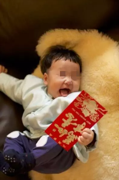 婆婆給俺閨女三百,給大嫂兒子三千,俺當場離開,回到家打開樂了