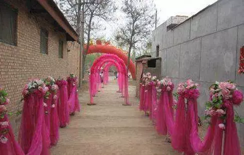 老公哥哥四十歲沒結婚,婆婆讓我做紅娘,問了他要求,我冷笑離開