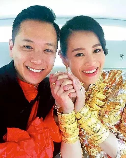 1999年兩位港姐郭羨妮和胡杏兒的故事:兩個女孩,一個靚一個不靚