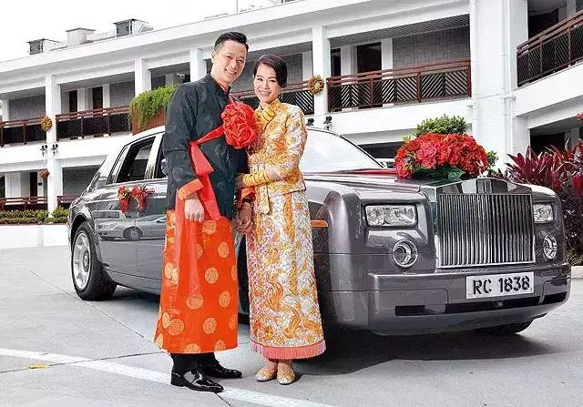 1999年兩位港姐郭羨妮和胡杏兒的故事:兩個女孩,一個靚一個不靚