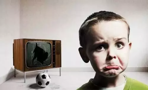 孩子被寵壞的4個典型表現,超過6歲想改就難了,家長別心大!