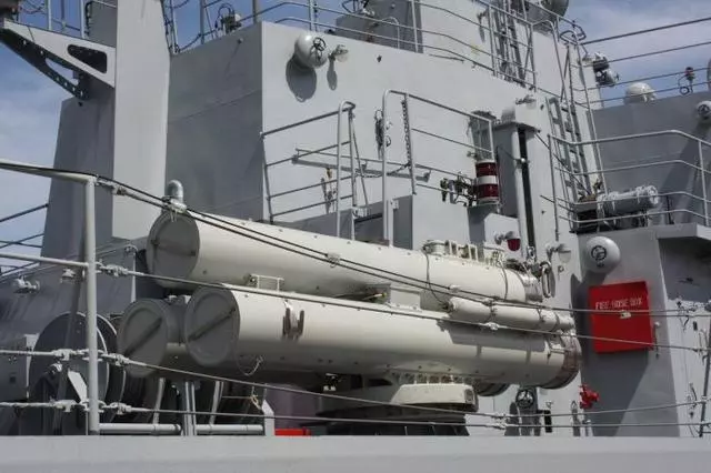 伊朗仿製中國兩枚反艦飛彈,成功擊沉敵軍2000噸戰艦,美不給出售