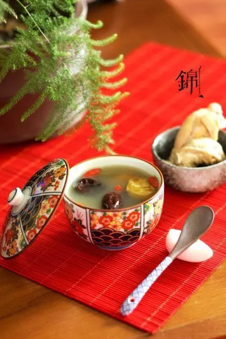 雞湯的19種美味做法,天天喝面色紅潤,愛美人士要常喝!