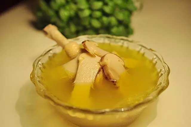 雞湯的19種美味做法,天天喝面色紅潤,愛美人士要常喝!