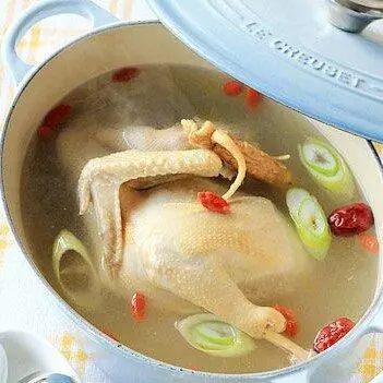 雞湯的19種美味做法,天天喝面色紅潤,愛美人士要常喝!