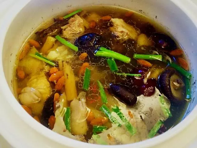 雞湯的19種美味做法,天天喝面色紅潤,愛美人士要常喝!