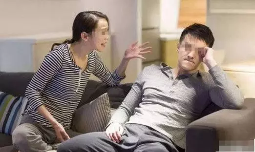 出差回來後,老婆提出分床睡,丈夫起疑,5歲兒子指指陽台他蒙了