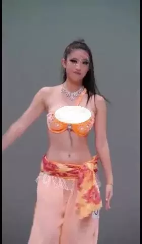 皮舞娘穿好薄 轉身「一個MOVE」秒見評審狂跳:隨著舞蹈跳到外太空
