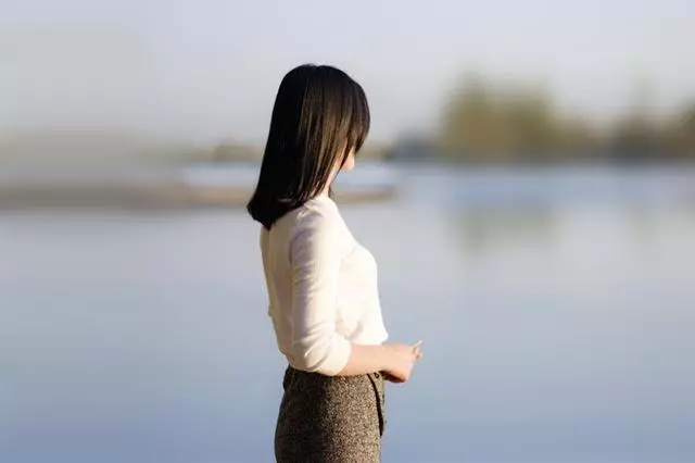 二婚嫁給富貴人家,前夫動了歪心思,兒子一席話,讓我進退兩難