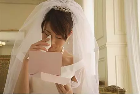 我二婚大著肚子嫁人,婚禮當天聽到一段錄音,我淚流滿面