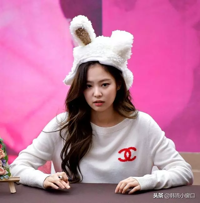 孝淵對Jennie,起范Key對WINNER閔浩MINO,為何SM和YG總針鋒相對