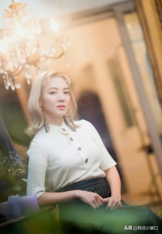 孝淵對Jennie,起范Key對WINNER閔浩MINO,為何SM和YG總針鋒相對