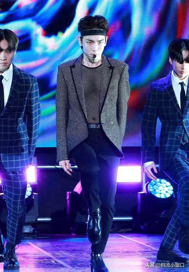 孝淵對Jennie,起范Key對WINNER閔浩MINO,為何SM和YG總針鋒相對