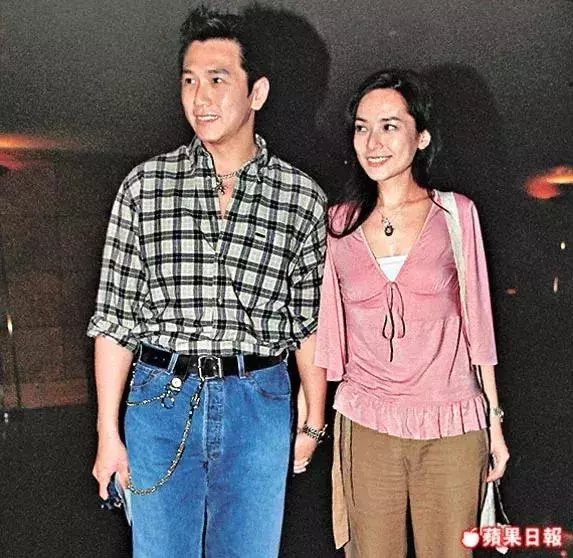 1999年兩位港姐郭羨妮和胡杏兒的故事:兩個女孩,一個靚一個不靚