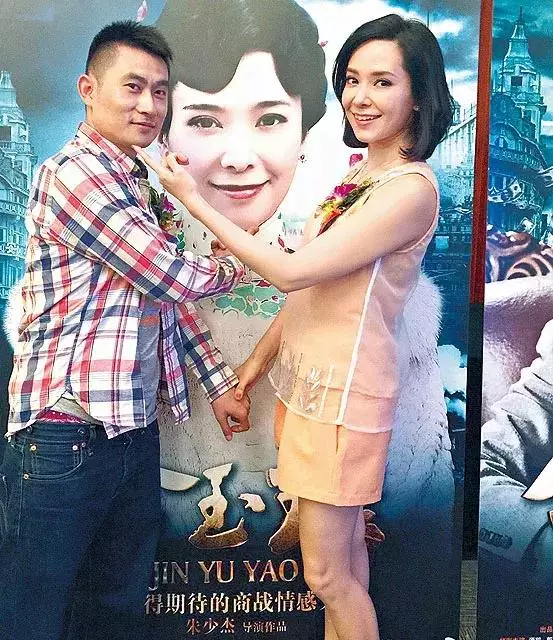 1999年兩位港姐郭羨妮和胡杏兒的故事:兩個女孩,一個靚一個不靚