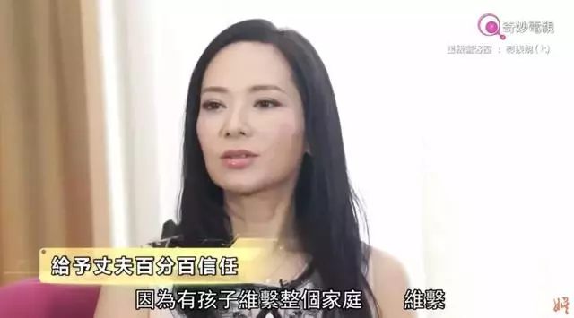 1999年兩位港姐郭羨妮和胡杏兒的故事:兩個女孩,一個靚一個不靚