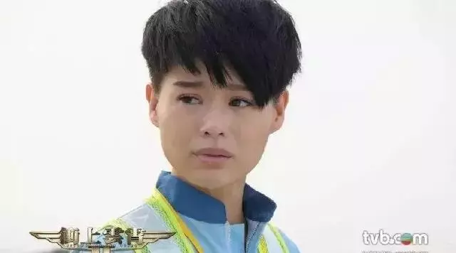 1999年兩位港姐郭羨妮和胡杏兒的故事:兩個女孩,一個靚一個不靚