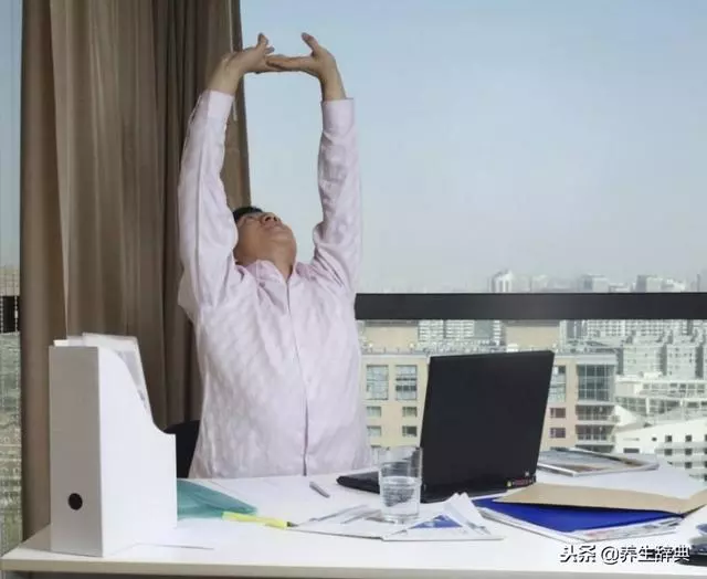 健康長壽的秘訣:不經意的3個小動作,其中2個每天都在做