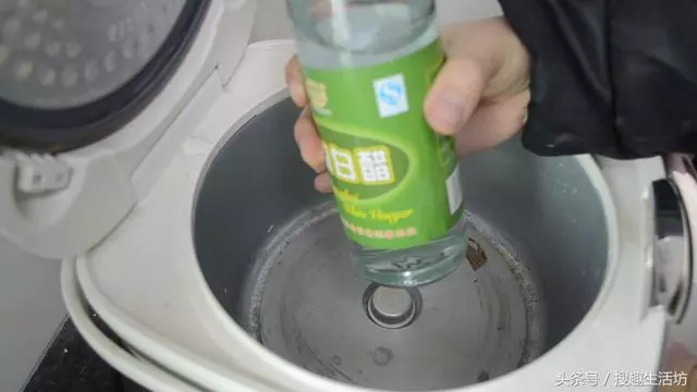 電飯鍋煮飯又慢又耗電?把「這個地方」擦一擦,一年能省幾十元,家家戶戶都需要!