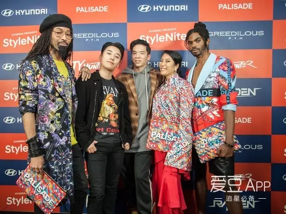 [BigBang][新聞]181128 勝利出席美國時尚活動展現全球藝人的威嚴