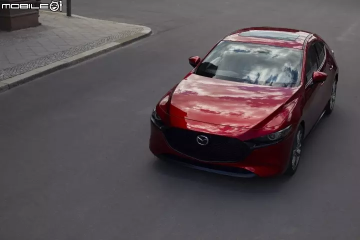 【海外情報】全新大改款Mazda 3 首批正式樣貌照片曝光!