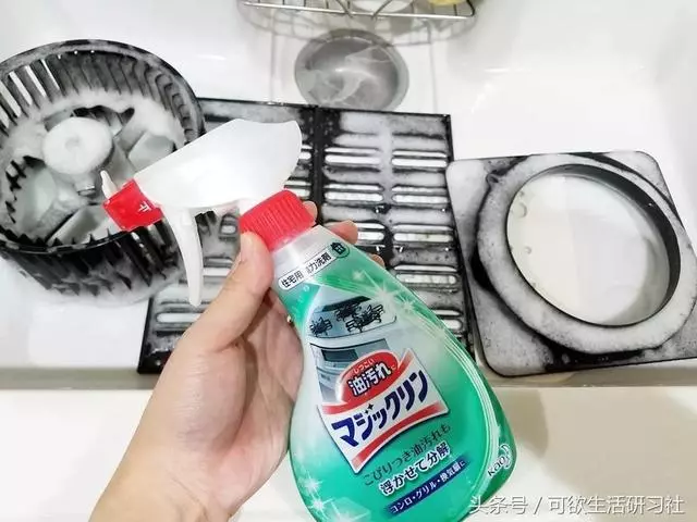 油膩灶台瞬間煥然一新?試了日本10分鐘清潔法,連百潔布都用不上