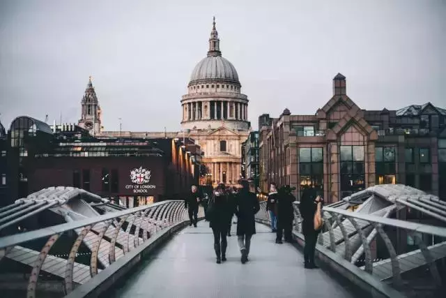 神奇大衣在哪裡?英國人為什麼對大衣情有獨鍾!