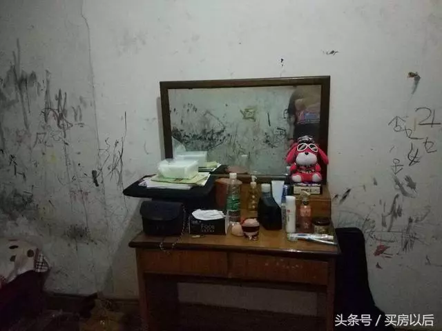 為了省錢這位女孩租了一間「噁髒臭」的10坪小房間,但房東來收房租時,竟變成了「夢幻北歐王國」