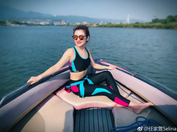 Selina又再瘦出新高度!2個月健身特訓體脂率激減回復好身材,本人:衣櫃里現在找不到合身的衣服!
