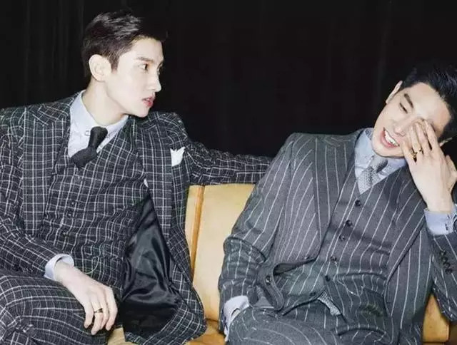 東方神起最新日單登上日本公信榜一位,還打破了三項紀錄!