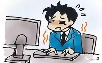經常久坐少動?練練這幾個動作,幫頸肩放鬆一下