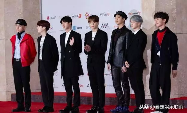 2018韓國AAA頒獎禮防彈少年團拿下大獎，表演環節卻出現大問題！
