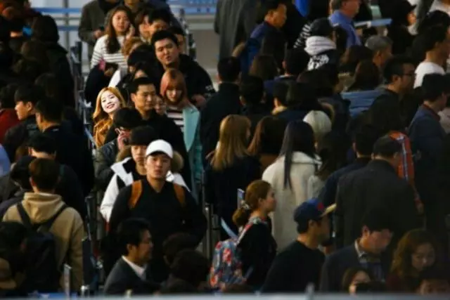 TWICE多賢總是在「關鍵時刻」出現,讓照片的氛圍突然大改變?