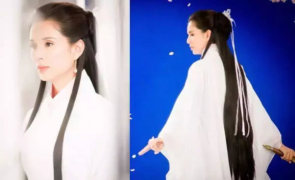 『最美小龍女』穿越時空了?! 李若彤23年後不但沒老,顏值還一路飆升!網民驚呼:是吸血鬼吧?!