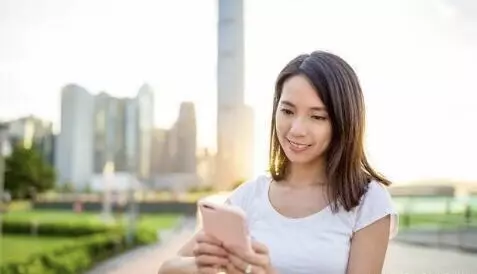 離婚後,女子夢到兒子在哭,開車去前夫家,推開門後把家砸了