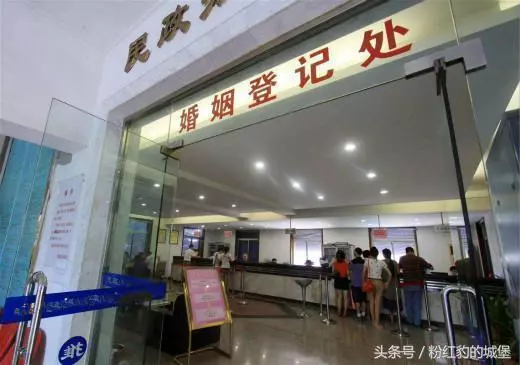 小姑子結婚缺嫁妝,婆婆提過分要求,兒媳說一話,婆婆啞口無言