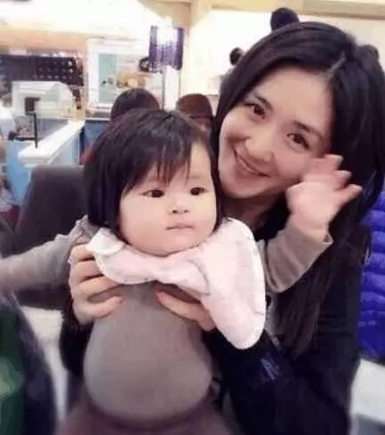 為什麼明星很容易就能懷上「雙胞胎」?兩種「慣用方法」....但一般女人都不願接受!
