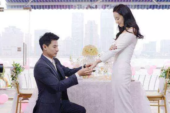 二婚嫁了個小我6歲的老公,疼我愛我但是婚禮當晚差點要了我的命