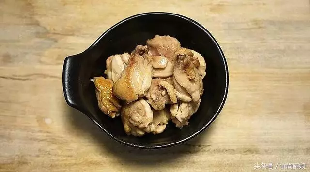 這樣的咖喱雞驚動左鄰右舍,簡單易學,都後悔沒早知道!