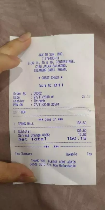 【到底誰對誰錯?】網友C180酒吧玩Beer Pong踩爛桌球,店家竟然要求賠償RM180!