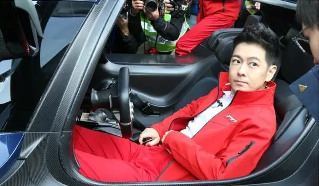 林志穎44歲,劉凱威44歲,鍾漢良44歲,網友:都比不上他的44歲!