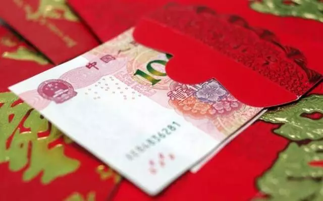 小叔子娶親我包一萬,收到老公誤發的簡訊,我報警了