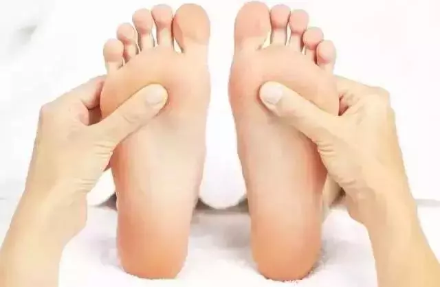 拍腳,勝過泡腳!你知道嗎?
