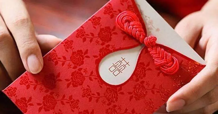 小叔子結婚我隨禮一萬,婚禮上弟妹敬老公一杯酒,我的心都涼透了